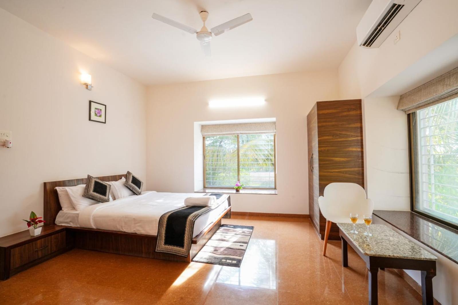 White Coco House 4Bhk Villa Нашик Екстериор снимка